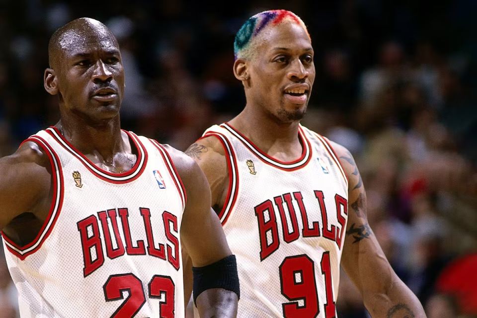 开云-美媒评NBA史上TOP79防守者！科比36詹姆斯32乔丹15 中锋包揽前二